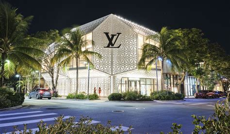 louis vuitton miami beach.